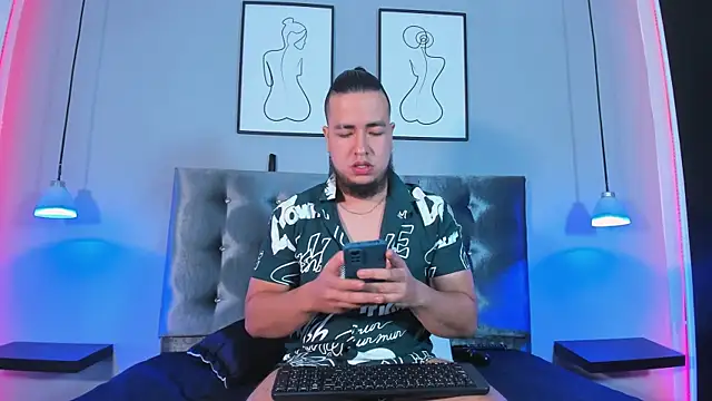 Snapshot of CelinayHanck chatting on 8, 12, 2024 CelinayHanck online show from 8, 12, 2024