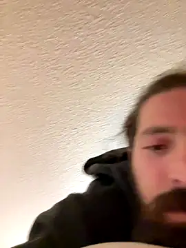 Snapshot of agitnizci13 chatting on 2, 12, 2024 agitnizci13 online show from 2, 12, 2024