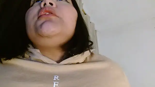 Snapshot of sexychubby___ chatting on 5, 1, 2025 sexychubby    online show from 5, 1, 2025