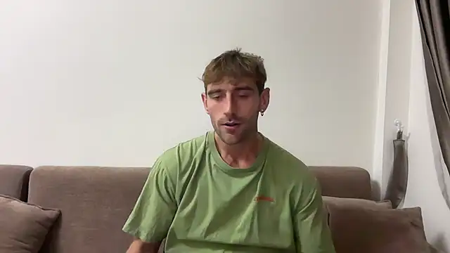 Snapshot of lukegunn chatting on 1, 2, 2025 lukegunn online show from 1, 2, 2025