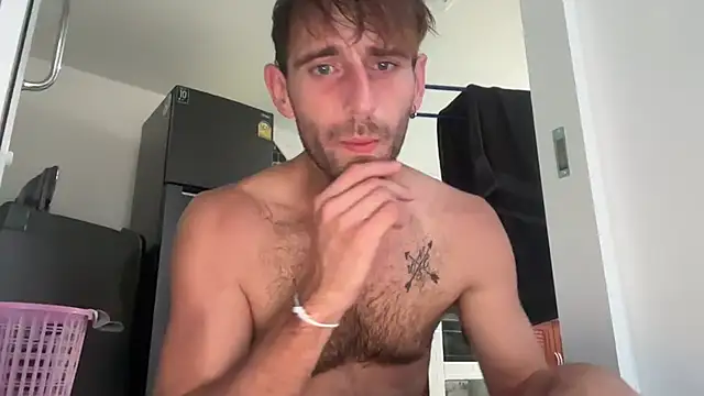 Snapshot of lukegunn chatting on 2, 3, 2025 lukegunn online show from 2, 3, 2025