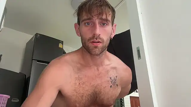 Snapshot of lukegunn chatting on 3, 3, 2025 lukegunn online show from 3, 3, 2025