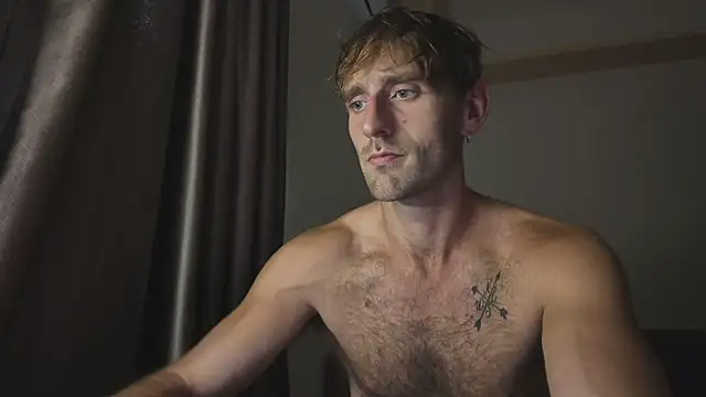 Snapshot of lukegunn chatting on 2, 10, 2025 lukegunn online show from 2, 10, 2025