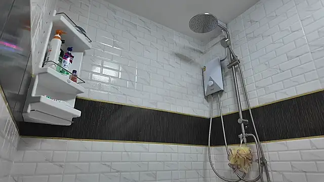 Snapshot of lukegunn chatting on 24, 10, 2025 lukegunn online show from 24, 10, 2025