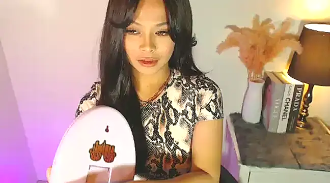 MajesticKitana online show from 14, 3, 2025