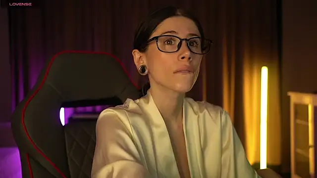 Your Nicolett online show from 17, 12, 2025