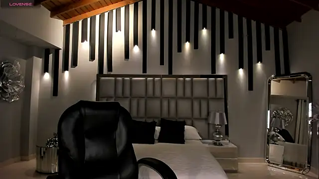 Snapshot of NickyLawson chatting on 30, 11, 2025 NickyLawson online show from 30, 11, 2025