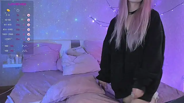 Misty Shadow online show from 7, 12, 2024