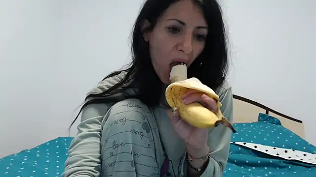 sexyevalove online show from 13, 4, 2026