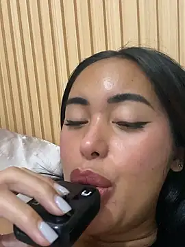 Snapshot of HeavenlyStar chatting on 13, 11, 2025 HeavenlyStar online show from 13, 11, 2025