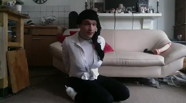 Snapshot of Sissy_naomi chatting on 10, 12, 2024 Sissy naomi online show from 10, 12, 2024