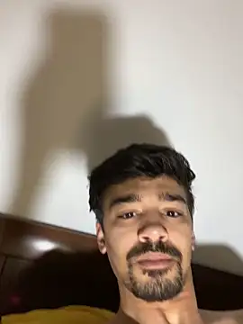 Snapshot of Hermanooooooo chatting on 12, 5, 2026 Hermanooooooo online show from 12, 5, 2026