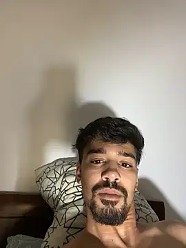 Snapshot of Hermanooooooo chatting on 4, 6, 2026 Hermanooooooo online show from 4, 6, 2026