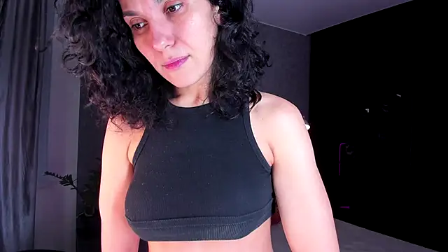  CurlySue  online show from 11, 11, 2025