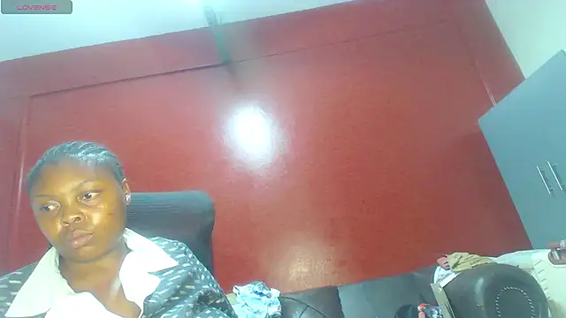 Sexyroseytitz 00 online show from 29, 1, 2025