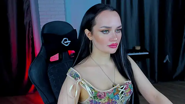 Snapshot of QueenAliss chatting on 13, 12, 2024 QueenAliss online show from 13, 12, 2024