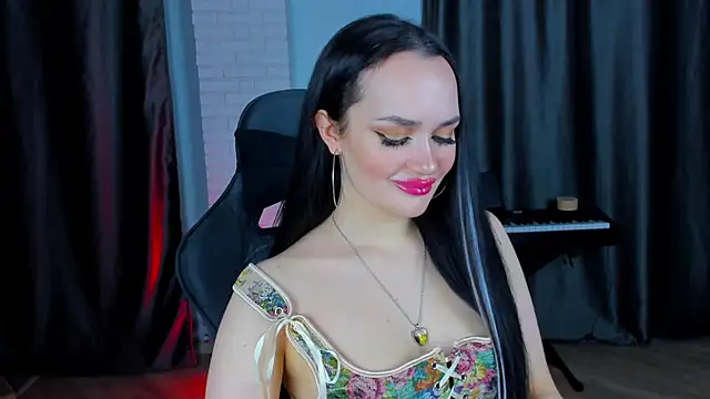 Snapshot of QueenAliss chatting on 13, 12, 2024 QueenAliss online show from 13, 12, 2024