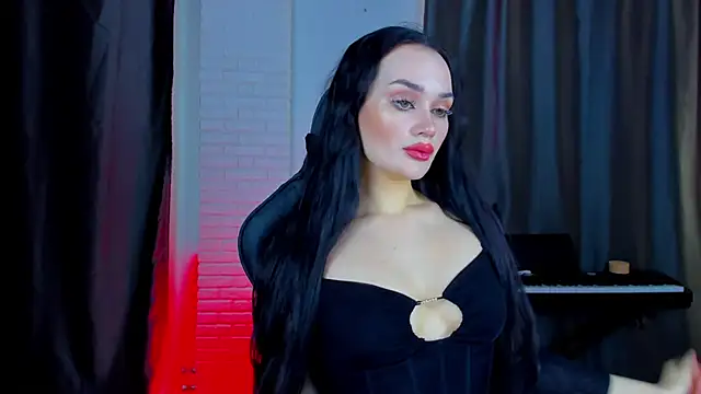 Snapshot of QueenAliss chatting on 4, 2, 2025 QueenAliss online show from 4, 2, 2025