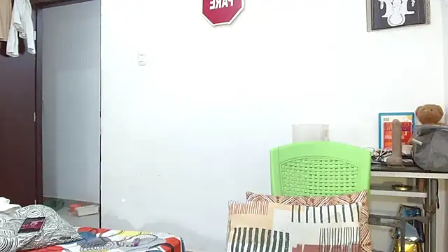 Snapshot of -Anarka- chatting on 17, 12, 2025 -Anarka- online show from 17, 12, 2025