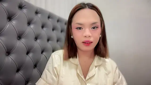 SweetCheska19 online show from 16, 12, 2025