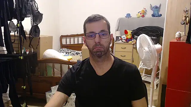 Snapshot of steph19x5 chatting on 5, 12, 2025 steph19x5 online show from 5, 12, 2025