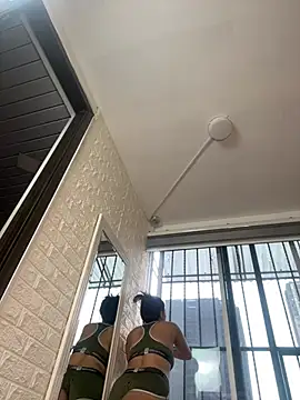 Little Amber6 online show from 6, 2, 2025