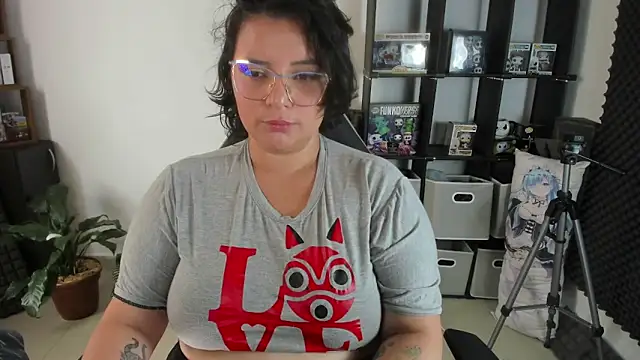 aika-dreams online show from 23, 12, 2024