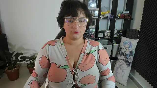 aika-dreams online show from 19, 2, 2025