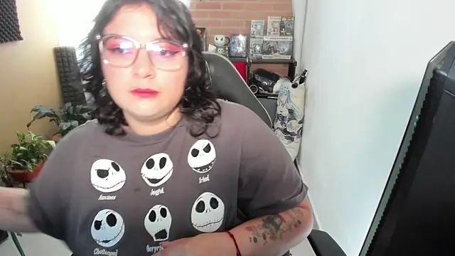 aika-dreams online show from 11, 9, 2025