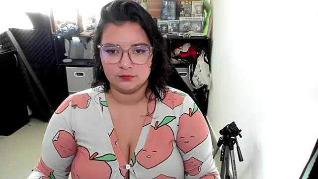 aika-dreams online show from 27, 10, 2025