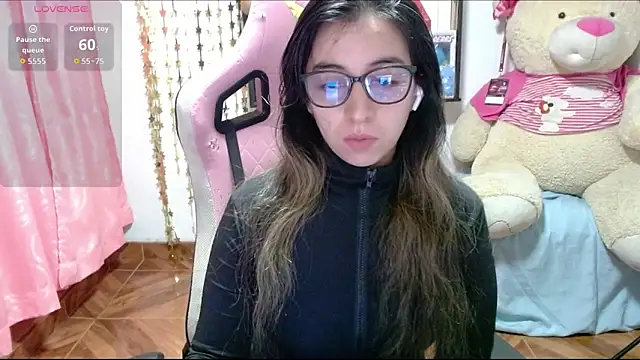 Maggie Fox3 online show from 24, 10, 2025