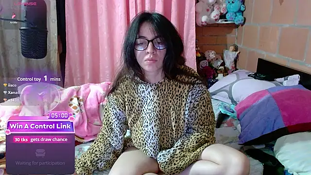 Maggie Fox3 online show from 11, 4, 2026