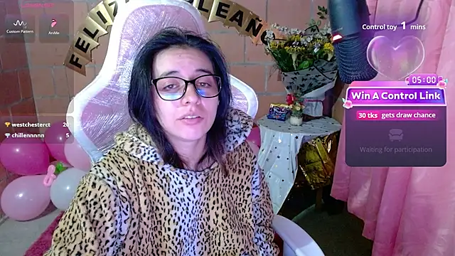 Maggie Fox3 online show from 7, 6, 2026