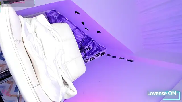 Snapshot of VictoriaVX chatting on 24, 10, 2025 VictoriaVX online show from 24, 10, 2025