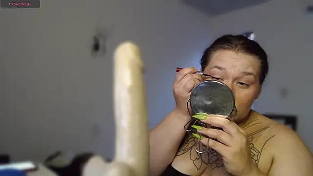 Snapshot of Enotika chatting on 17, 12, 2025 Enotika online show from 17, 12, 2025