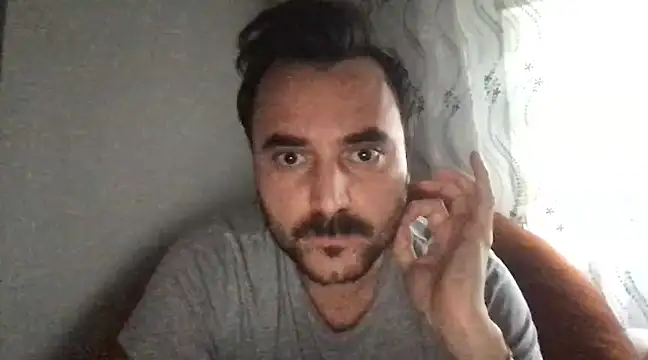 Snapshot of Consensustr chatting on 4, 1, 2025 Consensustr online show from 4, 1, 2025