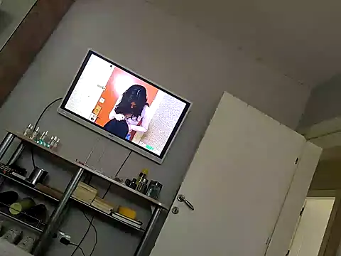 Snapshot of Consensustr chatting on 9, 2, 2025 Consensustr online show from 9, 2, 2025