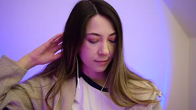 chibi moon  online show from 21, 3, 2025