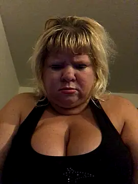 Snapshot of JemJensen30 chatting on 12, 10, 2025 JemJensen30 online show from 12, 10, 2025