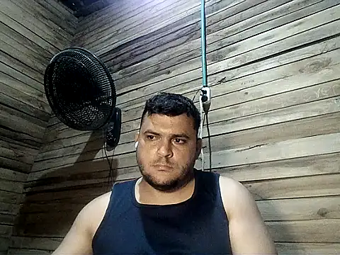 Snapshot of Arcangel_05 chatting on 25, 4, 2026 Arcangel 05 online show from 25, 4, 2026