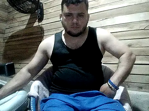Snapshot of Arcangel_05 chatting on 6, 5, 2026 Arcangel 05 online show from 6, 5, 2026