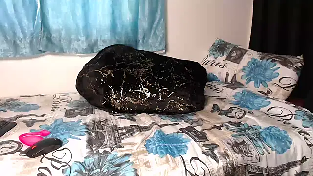 SweetAppleCandyxx online show from 10, 5, 2026