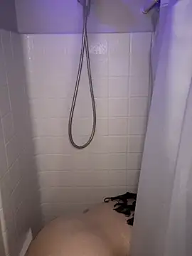 drizzypeach602 online show from 27, 2, 2025