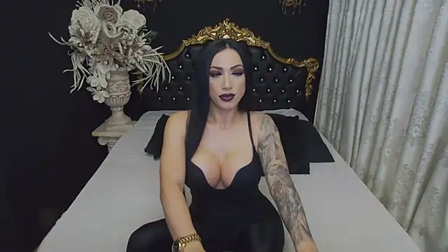 MichaelaDark online show from 5, 11, 2025