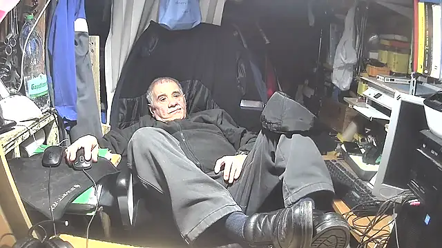 nonnomaturobisex online show from 18, 2, 2025