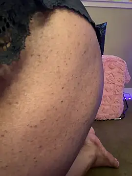 Snapshot of Tikalalin chatting on 4, 3, 2026 Tikalalin online show from 4, 3, 2026