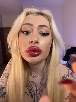 Snapshot of JennaLinn chatting on 27, 4, 2026 JennaLinn online show from 27, 4, 2026