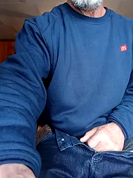 Snapshot of OralDesires2 chatting on 15, 3, 2026 OralDesires2 online show from 15, 3, 2026