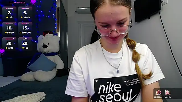 KateJonson online show from 8, 1, 2025