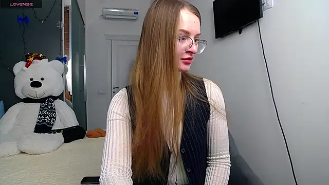 KateJonson online show from 10, 2, 2025